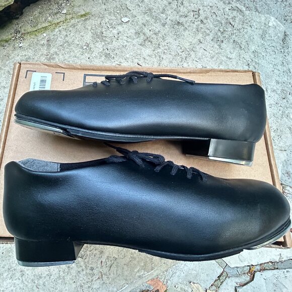 Capezio Oxford Style Tic Tap Toe Shoes – Size 6W – Model 443 - Picture 5 of 16